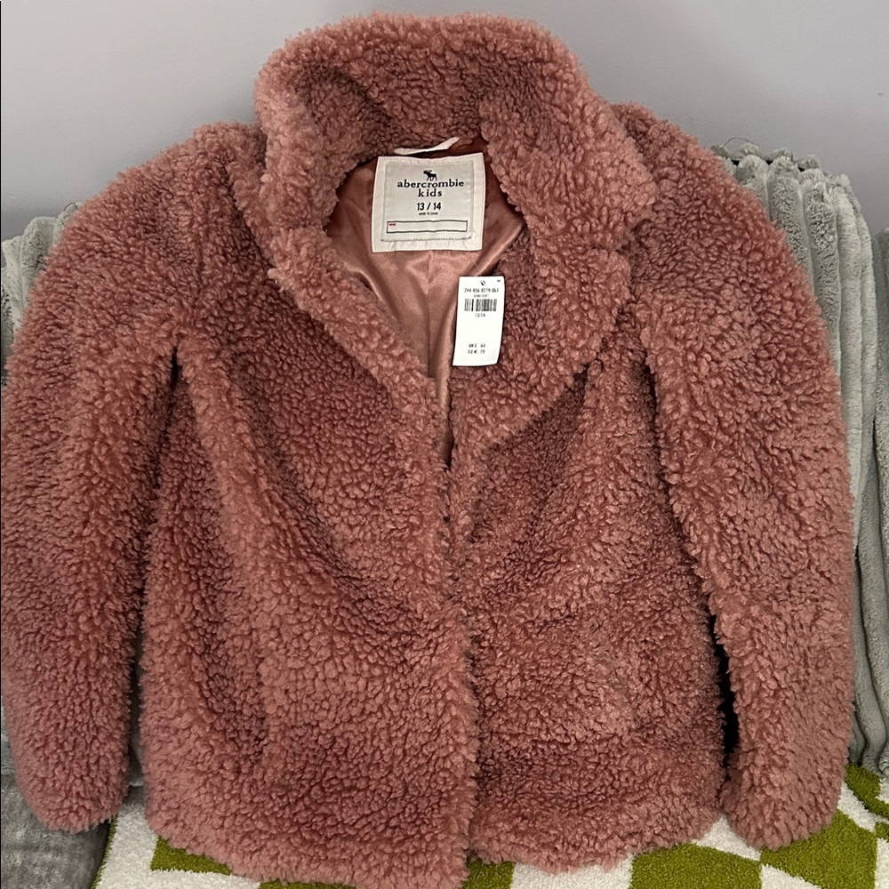 Abercrombie Kids Cozy Pink Sherpa Jacket. NWT